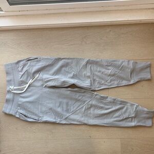 Lululemon Women’s Gray Jogger Pants